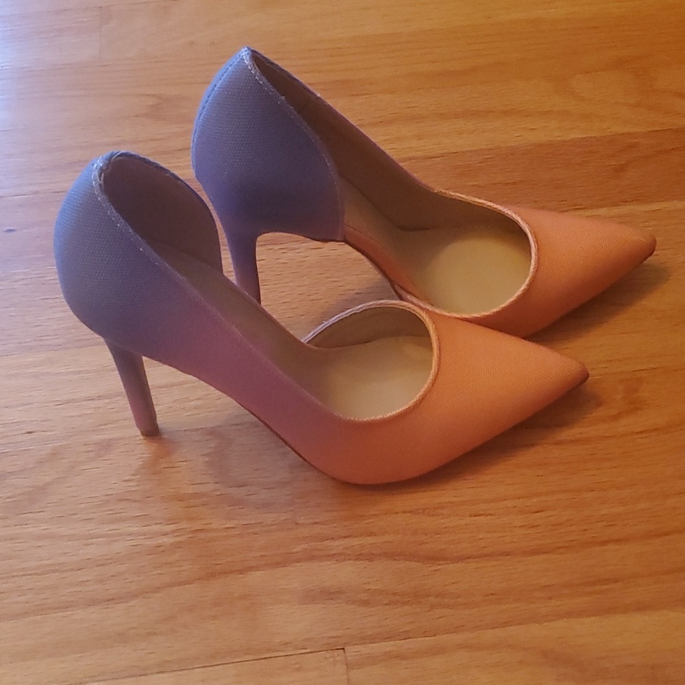 pointed-toe pumps featuring an orange-to-purple ombré design Shoe Dazzle Size 6 - Picture 2 of 4